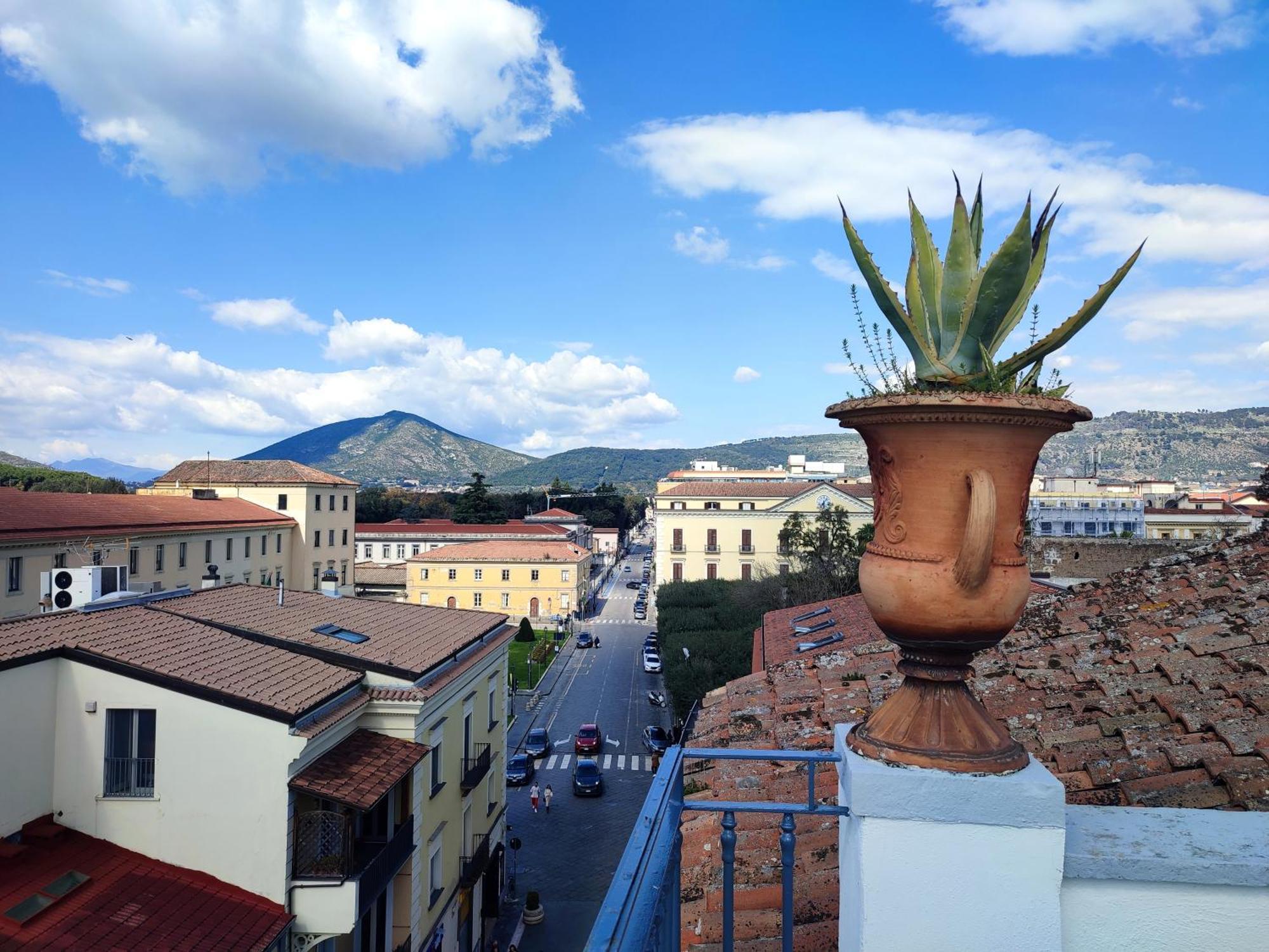Terrazza Reale - Suite 2 Caserta Ngoại thất bức ảnh